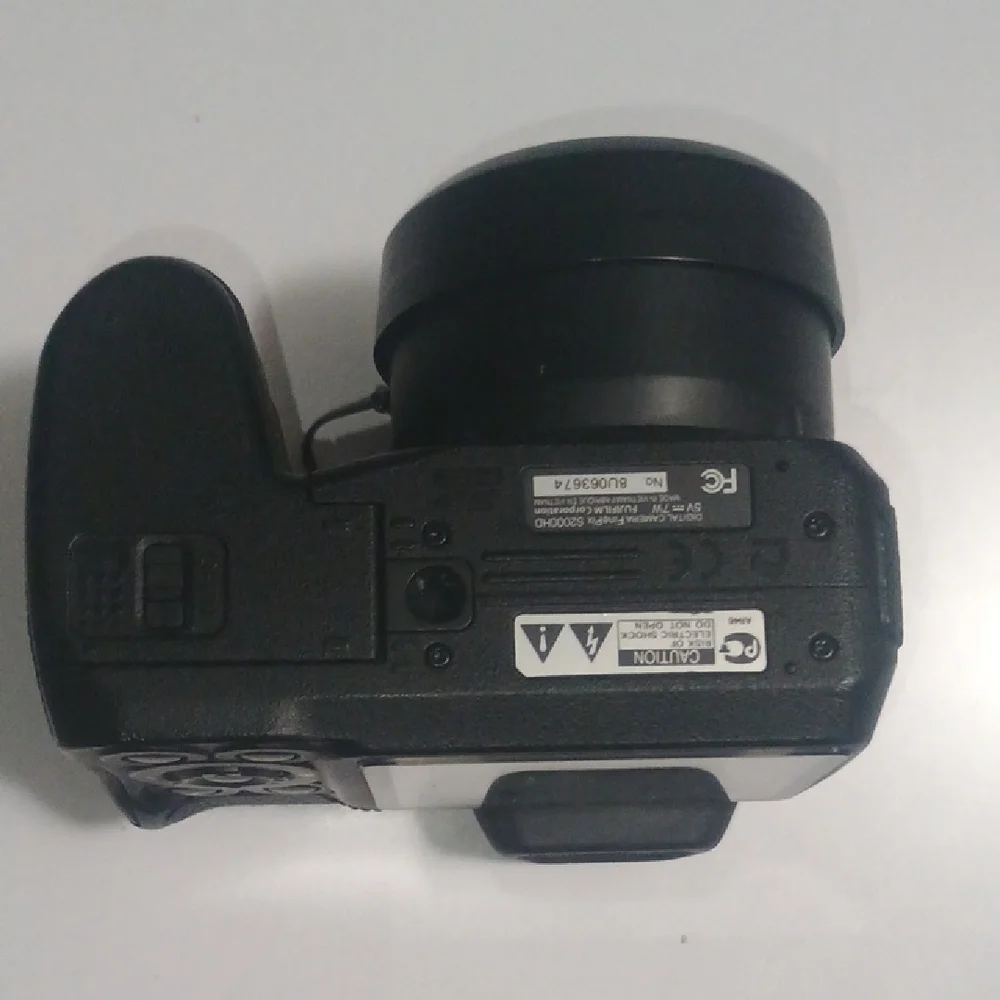 Fujifilm FinePix S2000HD Black Digital Camera Kit